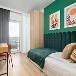 Apartmán Atrakcyjne Z Parkingiem & Balkonem By Renters Lodž