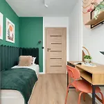 Atrakcyjne Z Parkingiem & Balkonem By Renters