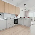Atrakcyjne Z Parkingiem & Balkonem By Renters * Lodž
