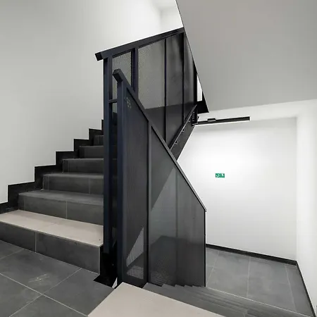 Atrakcyjny Z 2 Sypialniami, Parkingiem&balkonem By Renters *