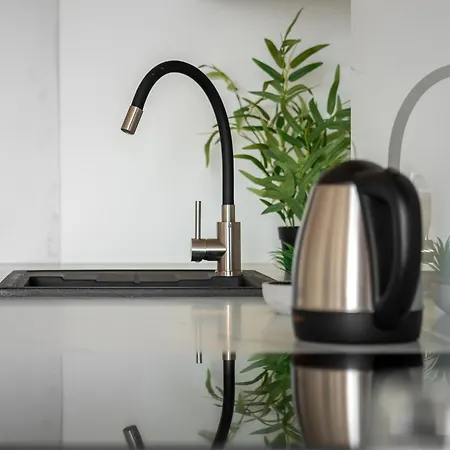 Atrakcyjny Z 2 Sypialniami, Parkingiem&balkonem By Renters Apartament