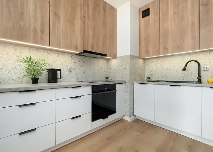 Atrakcyjne Z Parkingiem & Balkonem By Renters Lejlighed