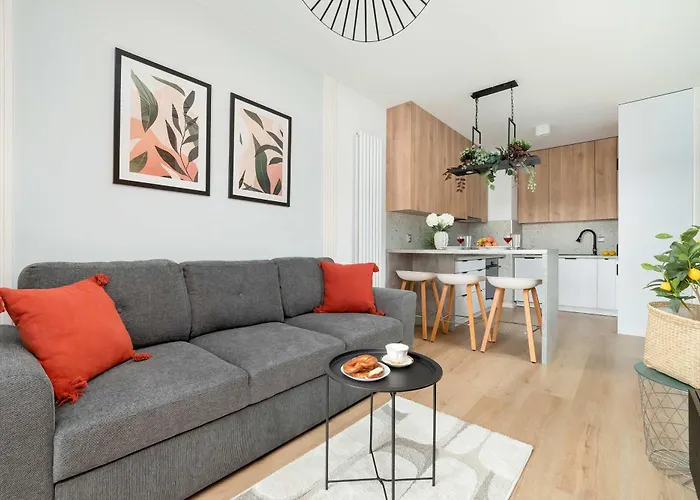 Atrakcyjne Z Parkingiem & Balkonem By Renters דירה *