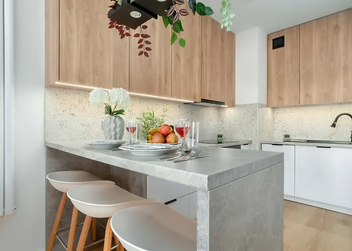 Atrakcyjne Z Parkingiem & Balkonem By Renters *