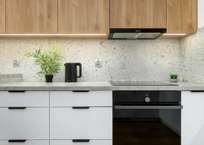 Atrakcyjne Z Parkingiem & Balkonem By Renters *