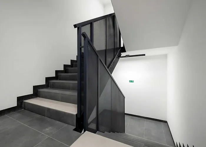 Atrakcyjne Z Parkingiem & Balkonem By Renters *