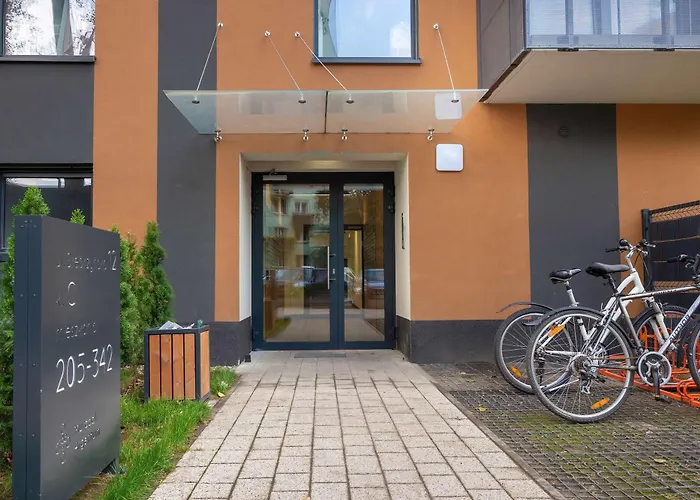 Atrakcyjne Z Parkingiem & Balkonem By Renters