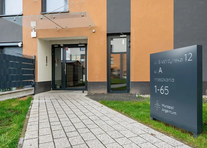 Atrakcyjne Z Parkingiem & Balkonem By Renters Lejlighed Łódź