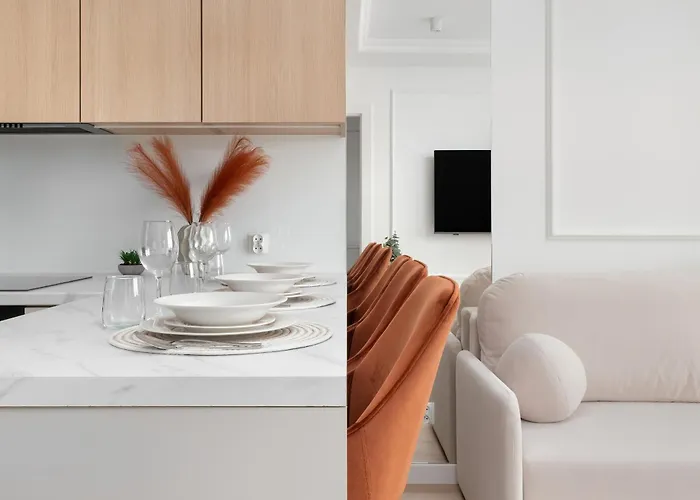 Atrakcyjne Z Parkingiem & Balkonem By Renters Lejlighed